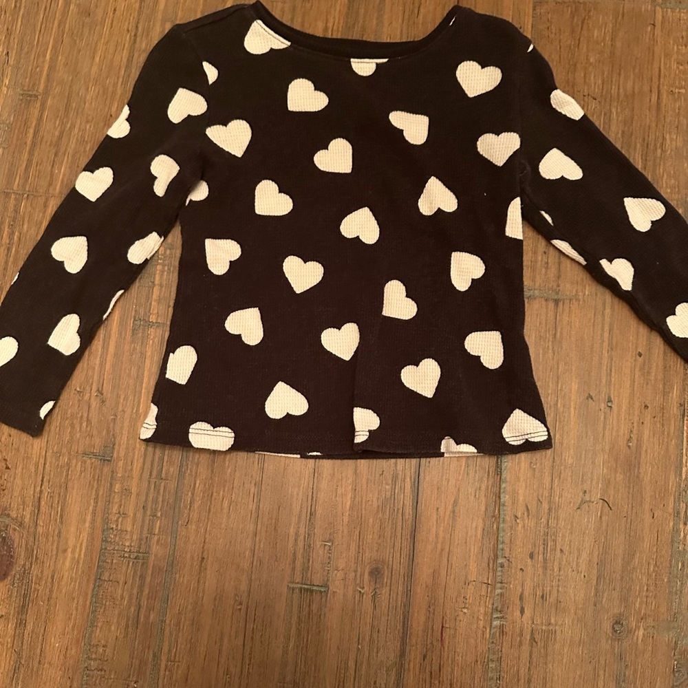 Black and white hearts old navy 4T like new